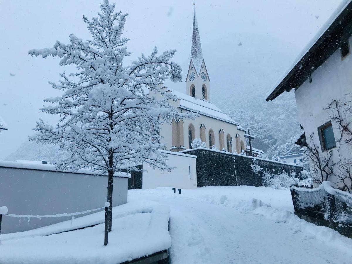 Apart Alp Line Mils bei Imst Exterior foto